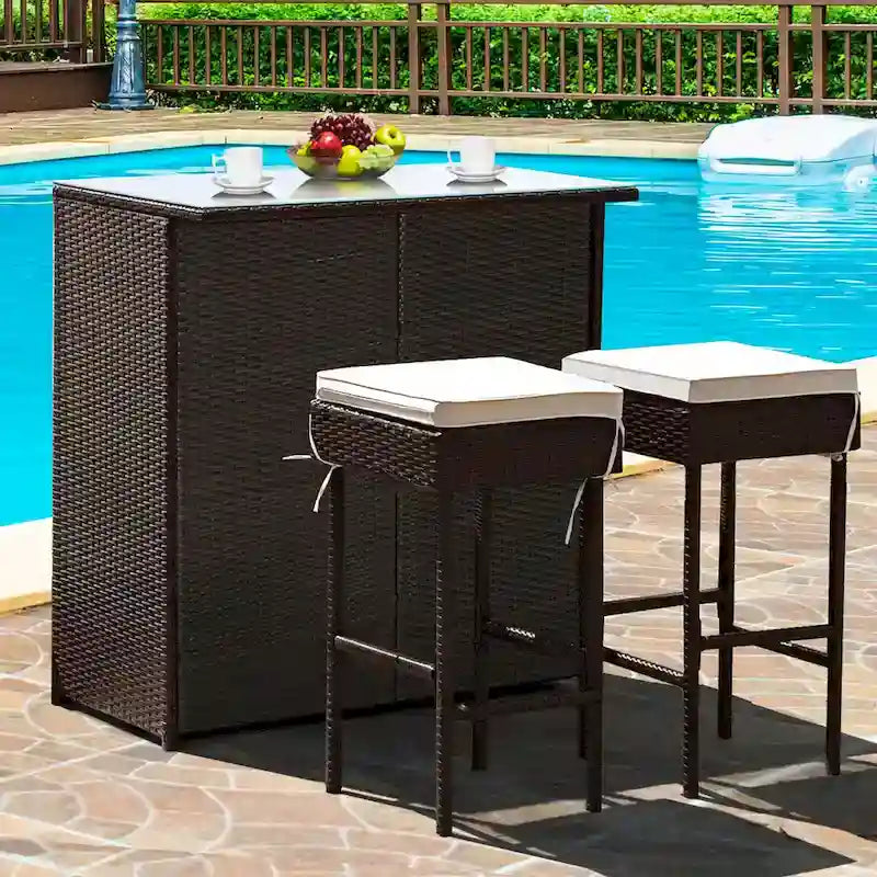 Set da Pranzo 3 Pezzi in Rattan e Vimini per Patio, con Tavolo Bar e Sgabelli, Imbottiti