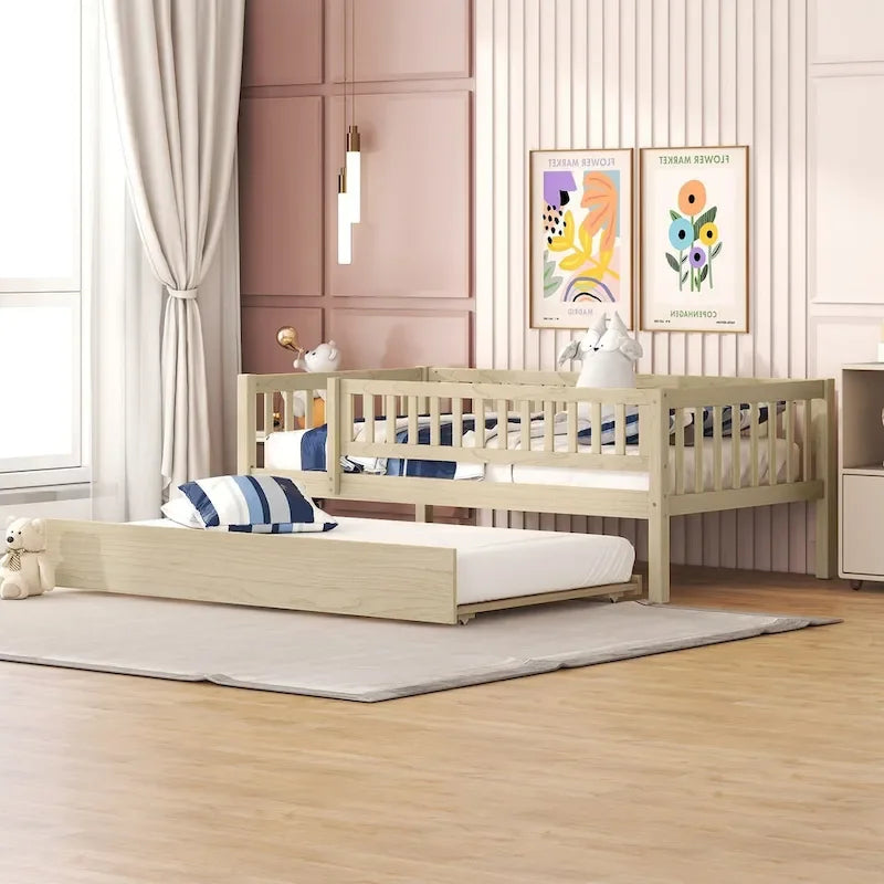 Letto a giorno in legno di dimensioni singole con letto estraibile e sponde di protezione a staccionata