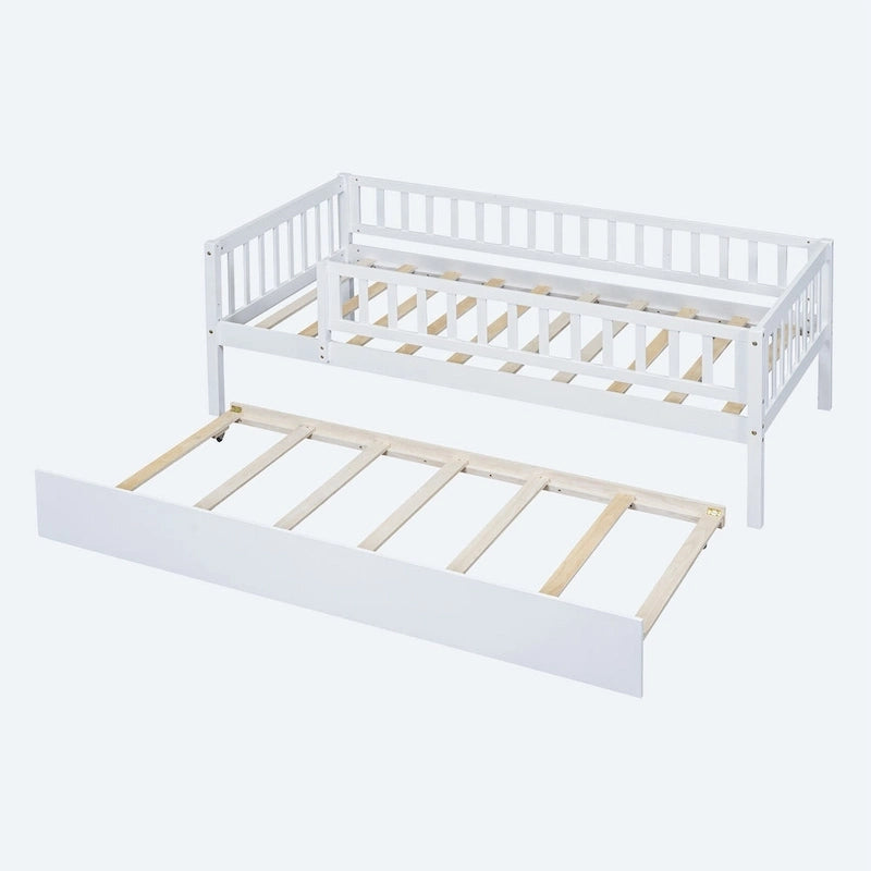 Letto a giorno in legno di dimensioni singole con letto estraibile e sponde di protezione a staccionata