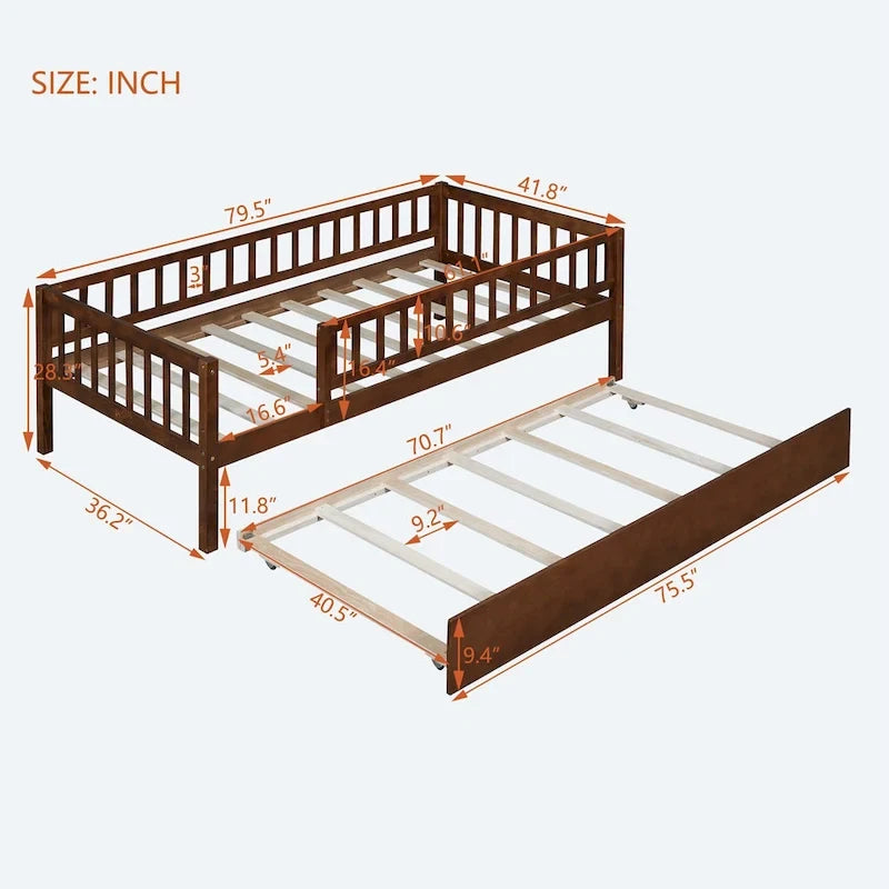 Letto a giorno in legno di dimensioni singole con letto estraibile e sponde di protezione a staccionata