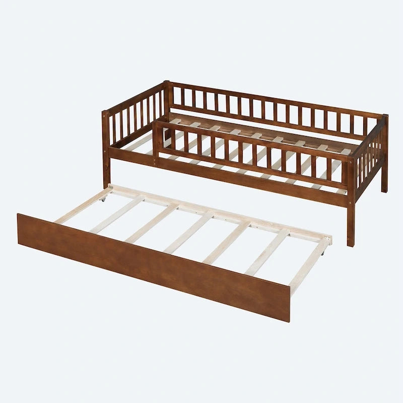 Letto a giorno in legno di dimensioni singole con letto estraibile e sponde di protezione a staccionata