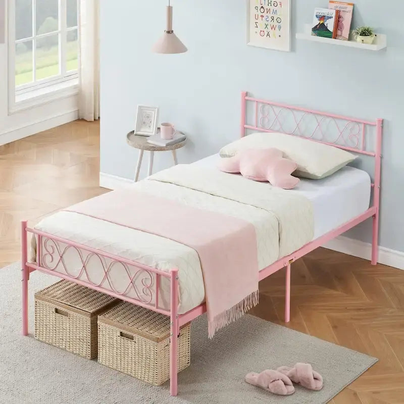 Struttura letto a piattaforma con testiera in ferro battuto "Sweet Heart"