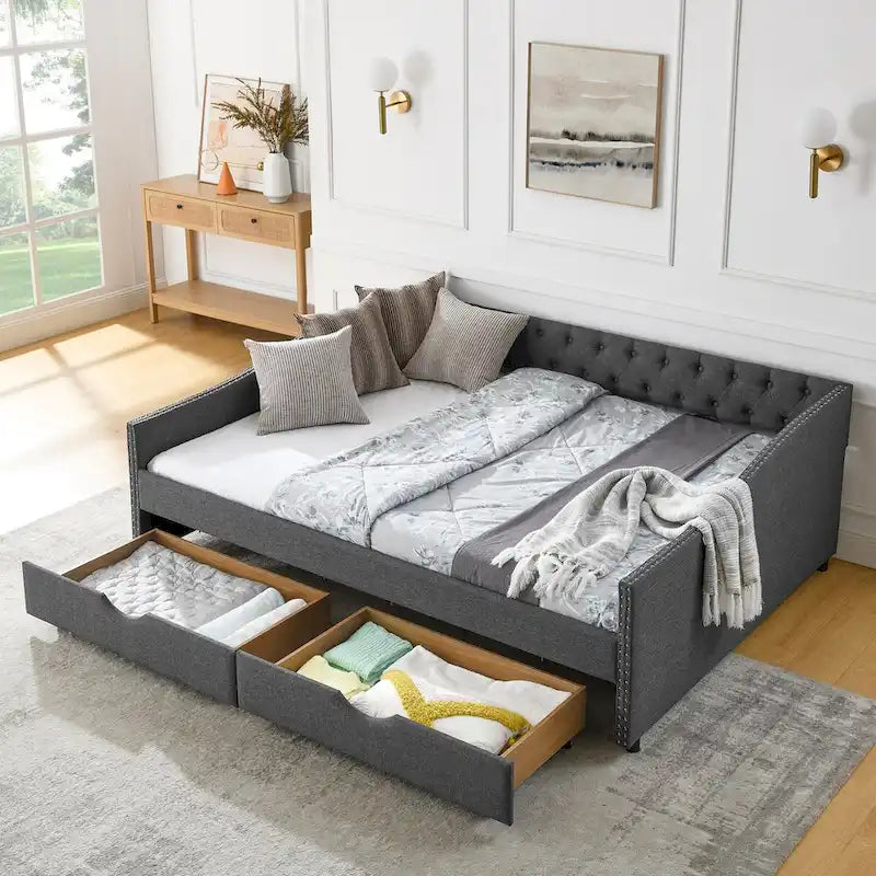 Divano Letto Queen Size con Testiera Trapuntata con Bottoni sullo Schienale e Chiodi in Rame sui Braccioli Ondulati (84.5x63.5x26.5)